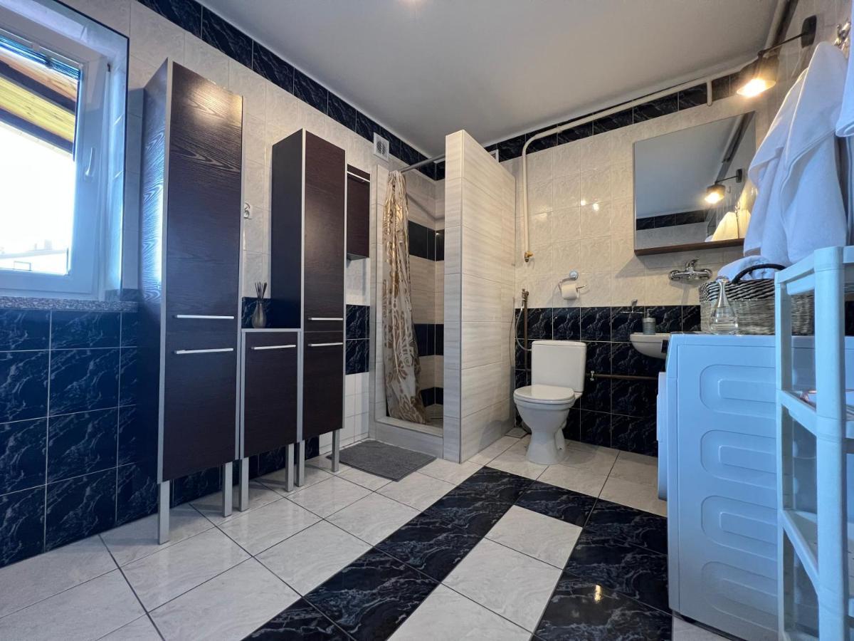 Apartamenty Romano Rzeszów Esterno foto